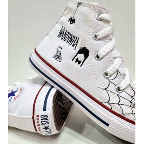 Tênis All Star Converse customizado Wandinha
